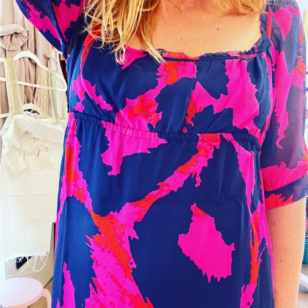 Bright navy, hot pink, 100% silk, knee length, square neckline, divinity